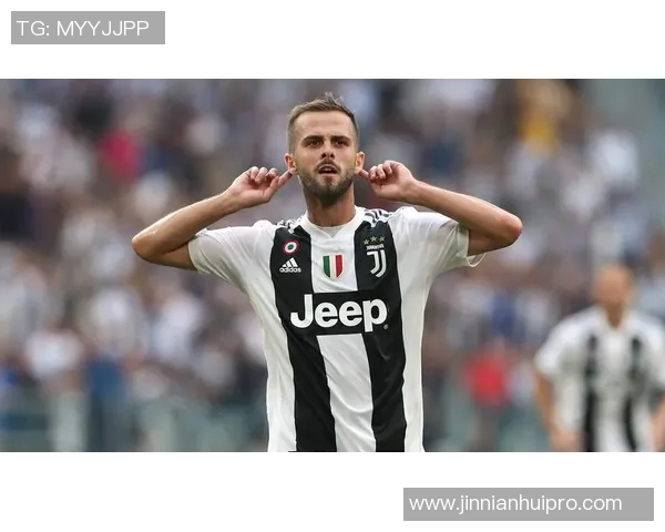 皮亚尼奇重返尤文训练基地寻求复出机会展现职业生涯新篇章 皮亚尼奇重返尤文训练基地寻求复出机会展现职业生涯新篇章