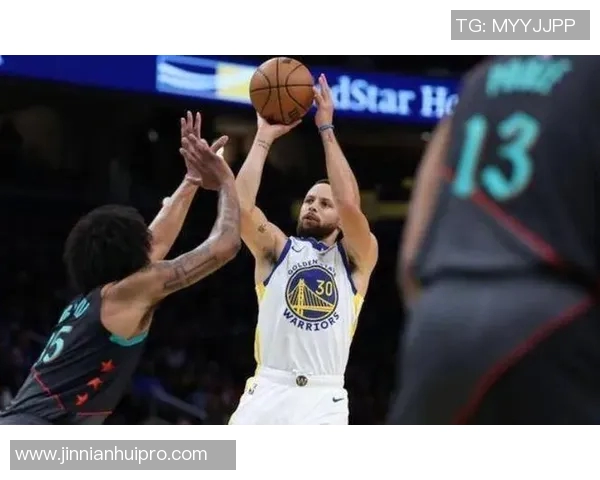 克尼佩尔本赛季第5次单场205三分表现仅次于哈登和库里 克尼佩尔本赛季第5次单场205三分表现仅次于哈登和库里