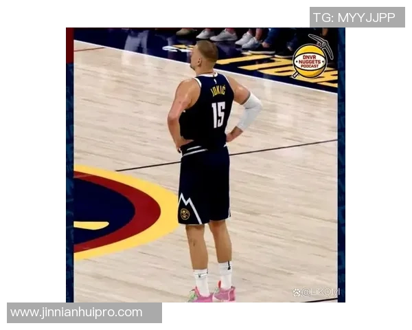 约基奇下半场状态低迷投篮命中率惨淡三分球更是颗粒无收 约基奇下半场状态低迷投篮命中率惨淡三分球更是颗粒无收