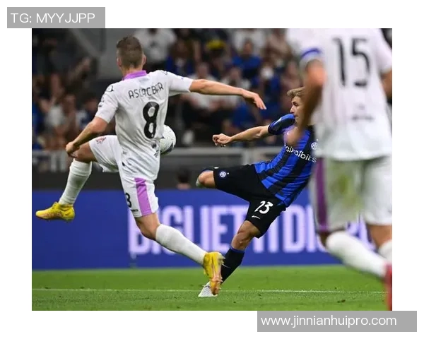 科纳特社媒分享与赫拉芬贝赫合照庆祝结束四连败重回胜利轨道