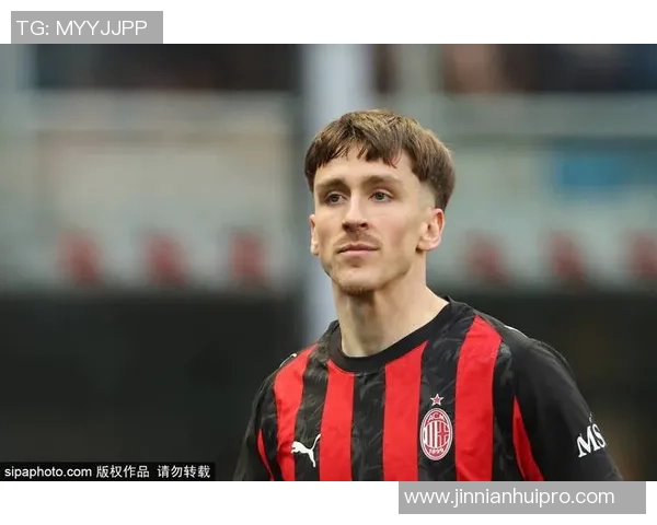 英超多队关注米兰19岁后卫巴尔泰萨吉引发转会热潮 英超多队关注米兰19岁后卫巴尔泰萨吉引发转会热潮