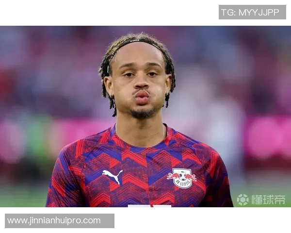 热刺6500万新援西蒙斯状态低迷9场未进球续约5年周薪20万镑引发热议 热刺6500万新援西蒙斯状态低迷9场未进球续约5年周薪20万镑引发热议