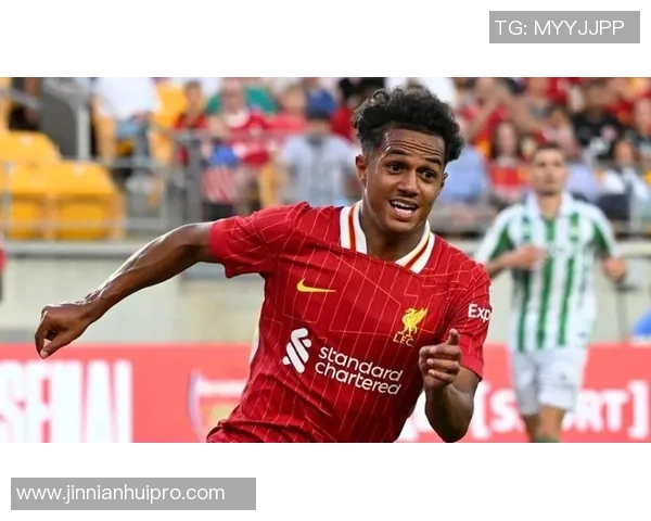 布伦特福德官方宣布与27岁中场雅内特续约至2030年6月,续约消息引发关注 布伦特福德官方宣布与27岁中场雅内特续约至2030年6月,续约消息引发关注